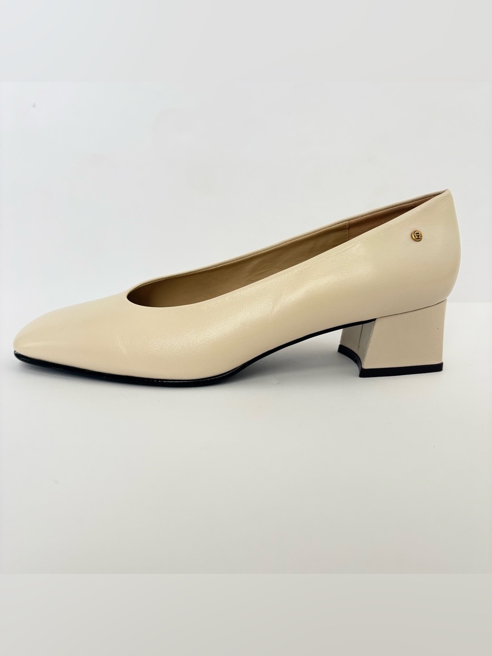 Vintage Etienne Aigner Pumps “Sarah” Leather Cream Block Heel Womens 8 Old Money